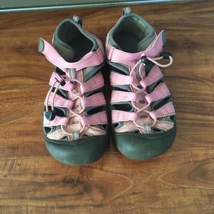 Keen pink water shoes